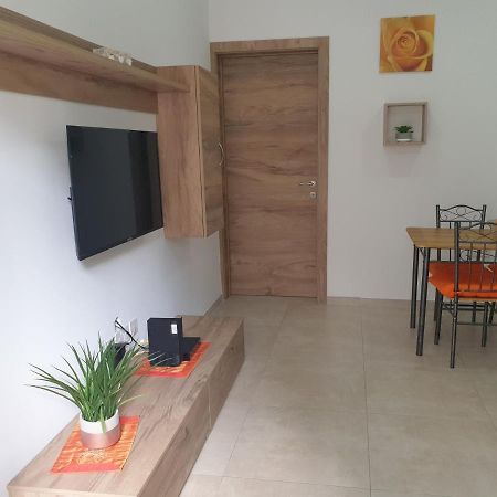 Modern Apartment In Central Bugibba St. Paul's Bay Exterior foto